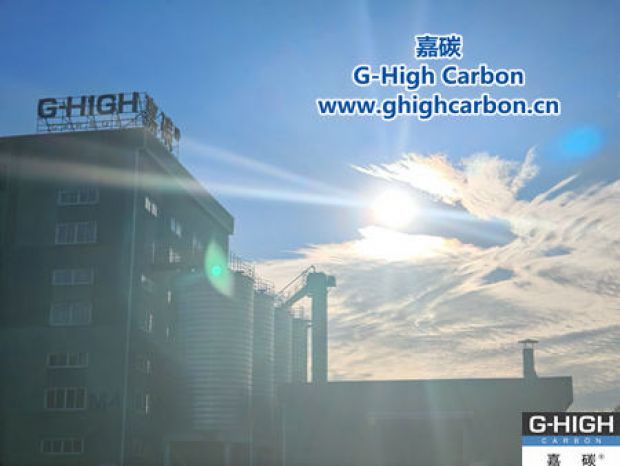 下班時(shí)分，天空上演白云盛宴，員工紛紛記錄美好時(shí)刻。